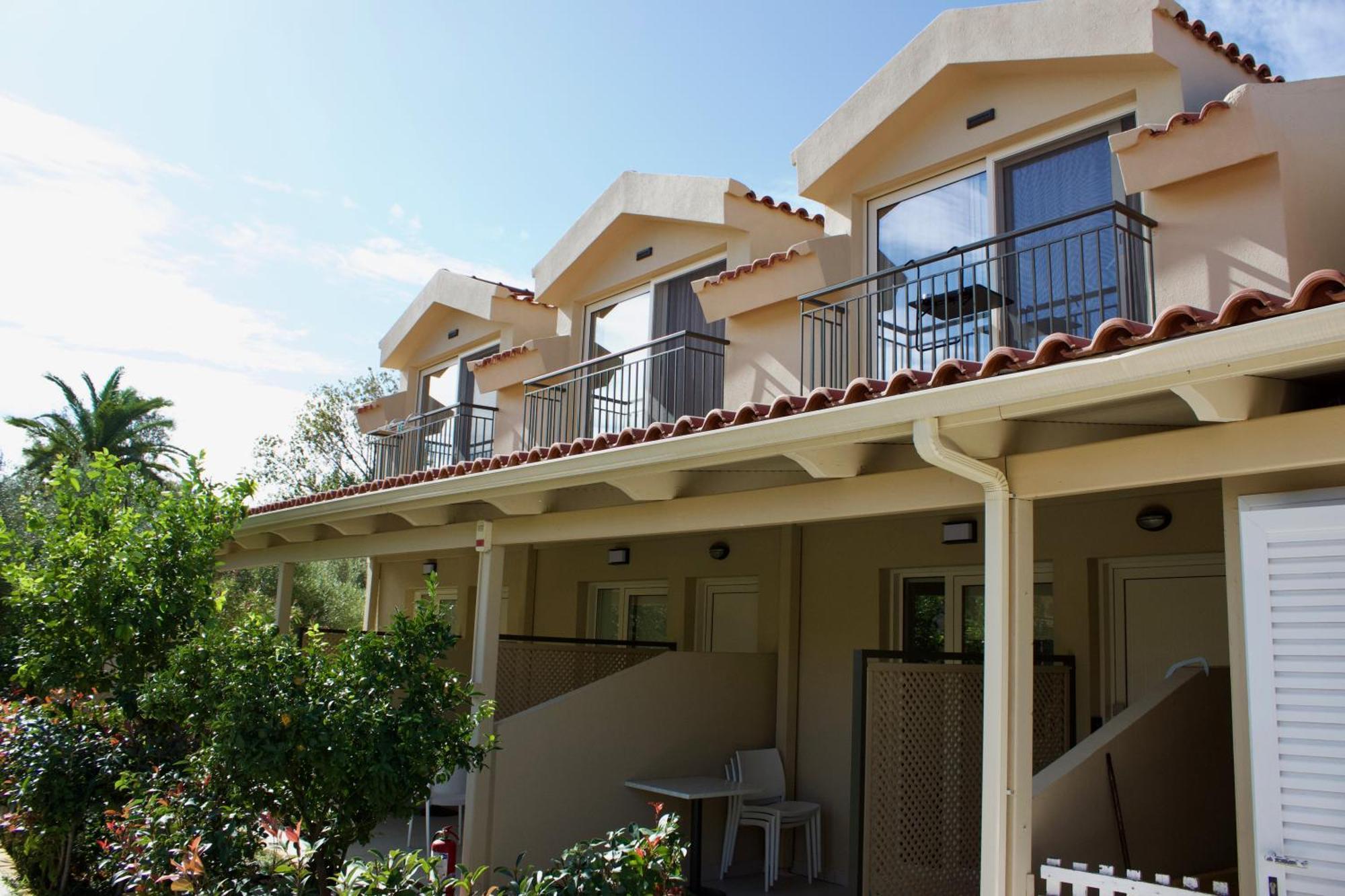 Makris Yialos Apartments Ласси Экстерьер фото